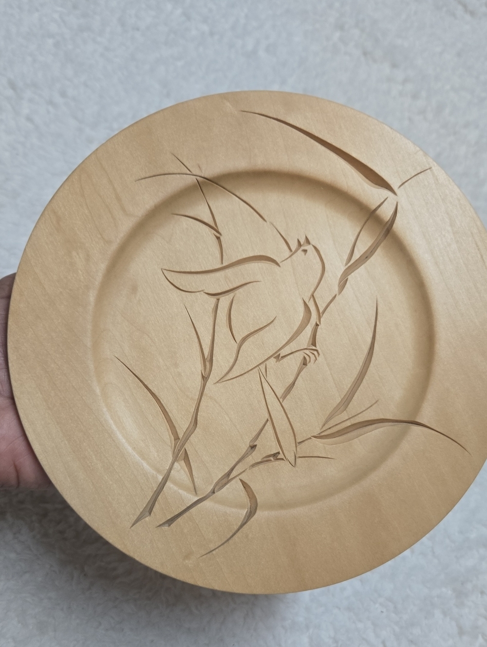 Hand-Carved Birch Wood Decorative Plate with Bird Motif — Natural Light Finish